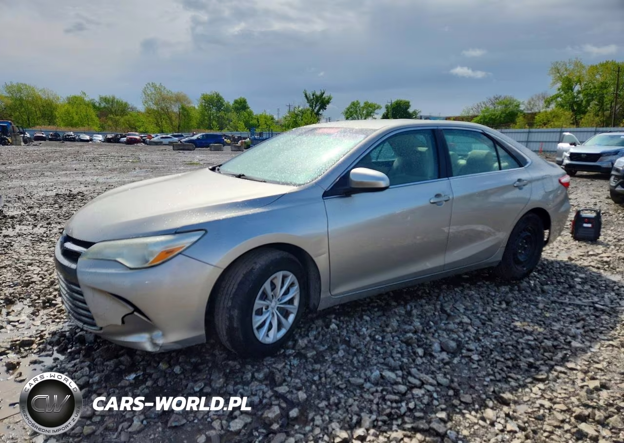 2016 Toyota Camry Le