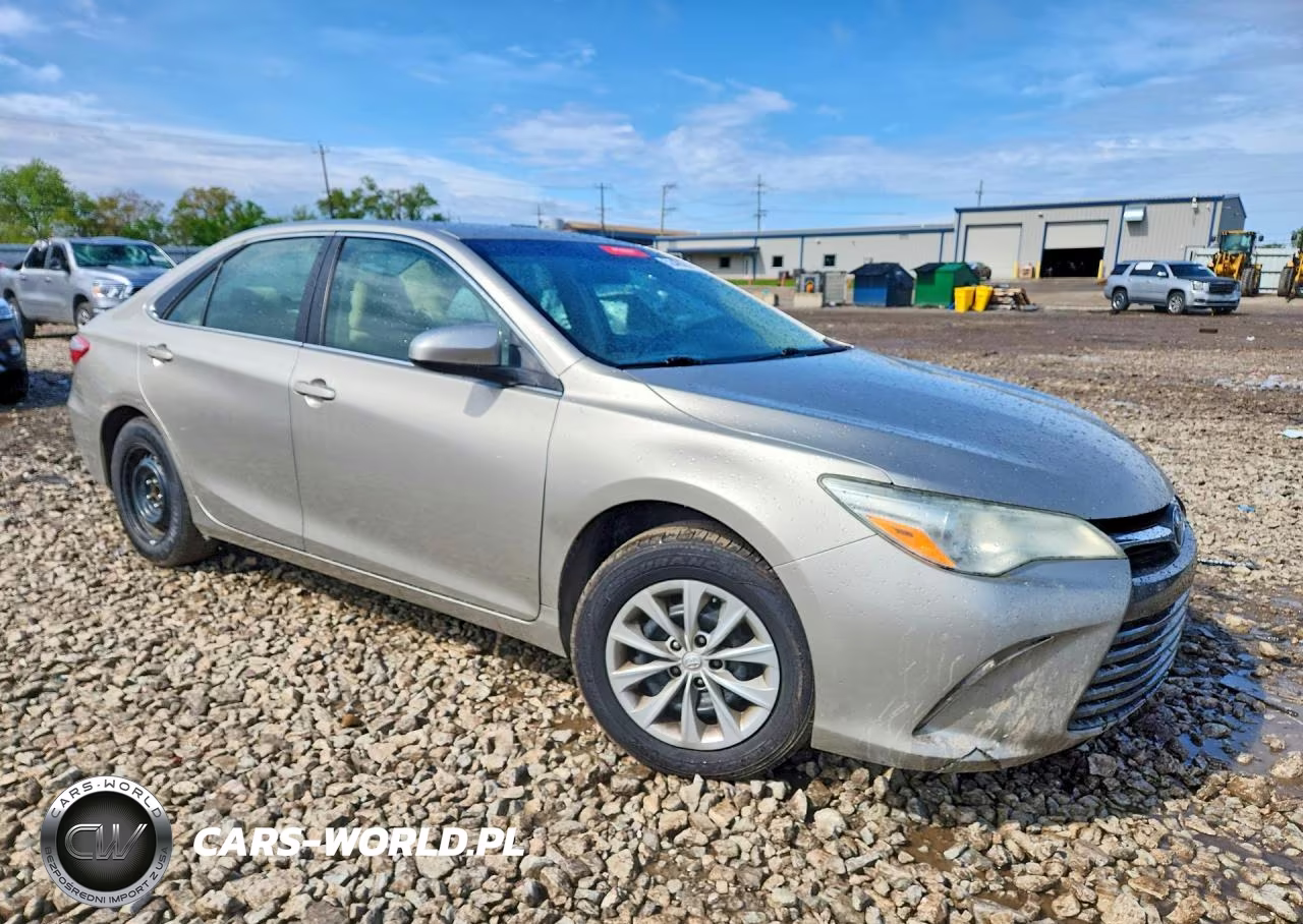2016 Toyota Camry Le VIN:4T4BF1FK0GR571501 - 4
