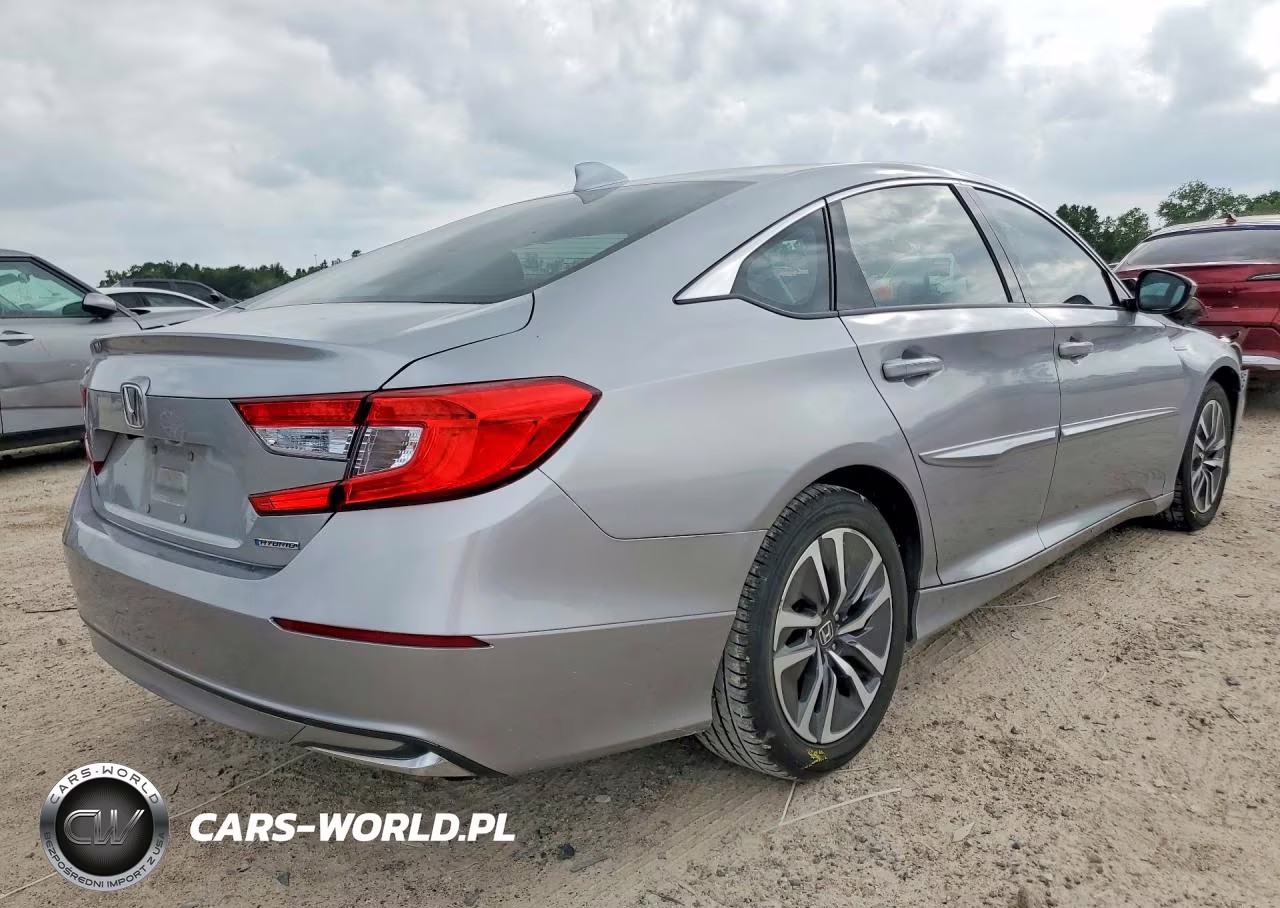 2018 Honda Accord Hybrid VIN:1HGCV3F12JA005651 - 3