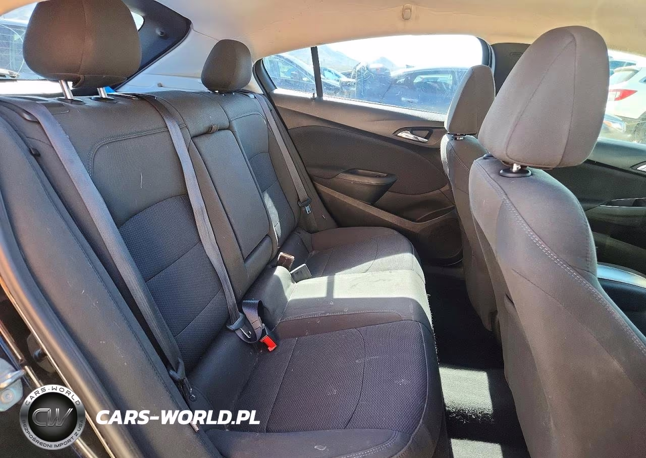 2018 Chevrolet Cruze Lt VIN:3G1BE6SM6JS572349 - 10