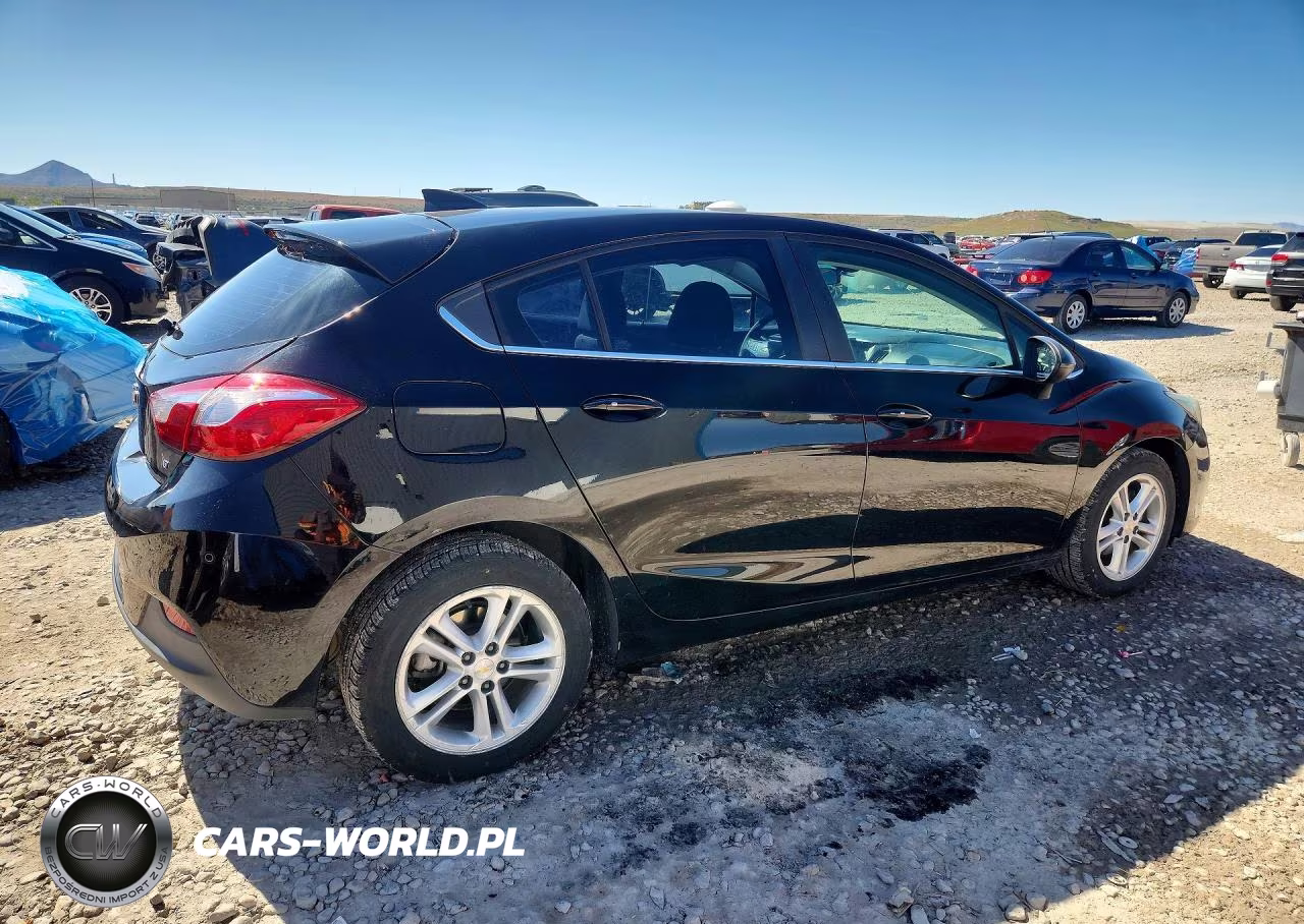2018 Chevrolet Cruze Lt VIN:3G1BE6SM6JS572349 - 3