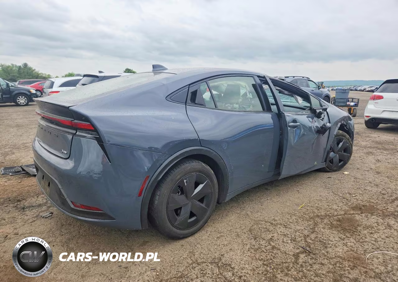 2024 Toyota Prius Le VIN:JTDACAAU7R3018574 - 3