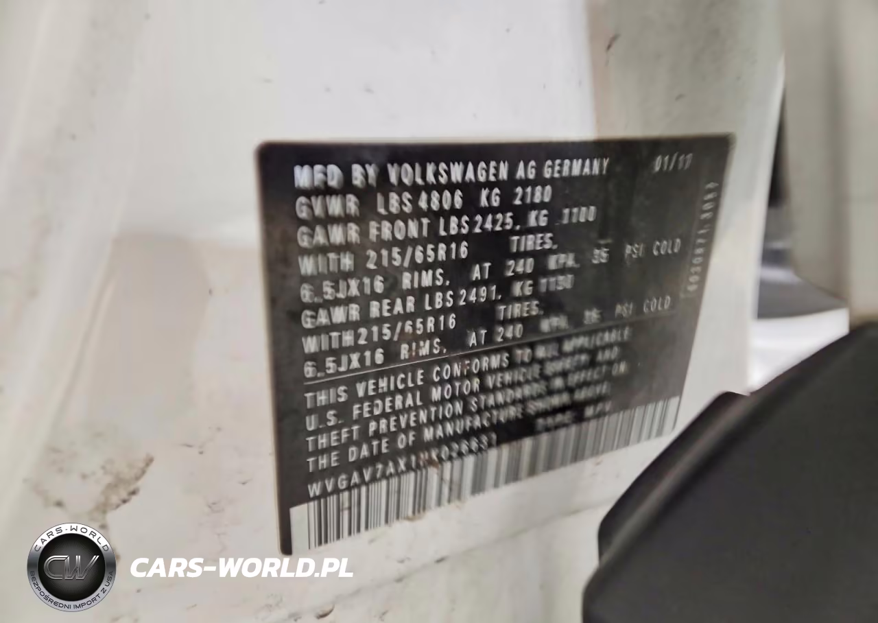 2017 Volkswagen Tiguan S VIN:WVGAV7AX1HK026631 - 13