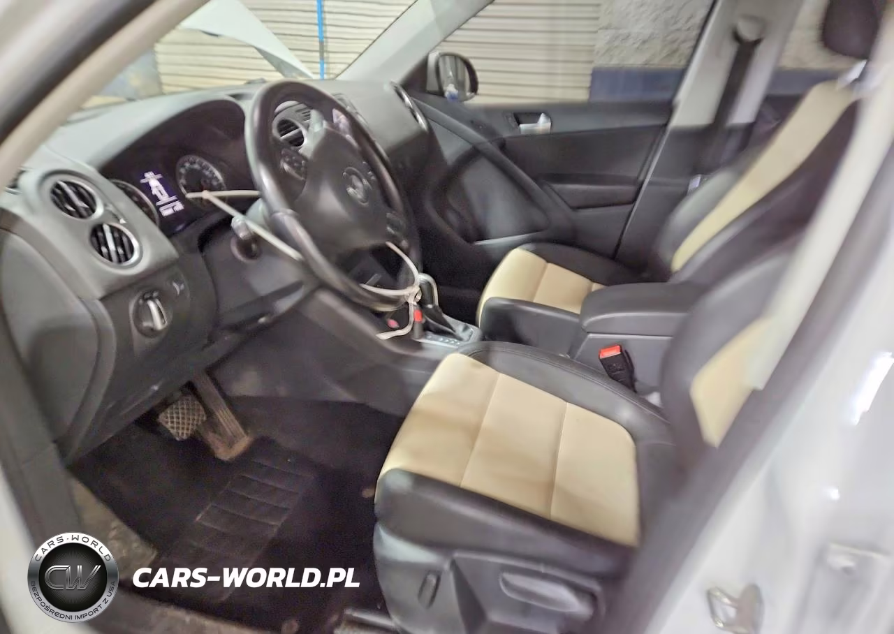 2017 Volkswagen Tiguan S VIN:WVGAV7AX1HK026631 - 7