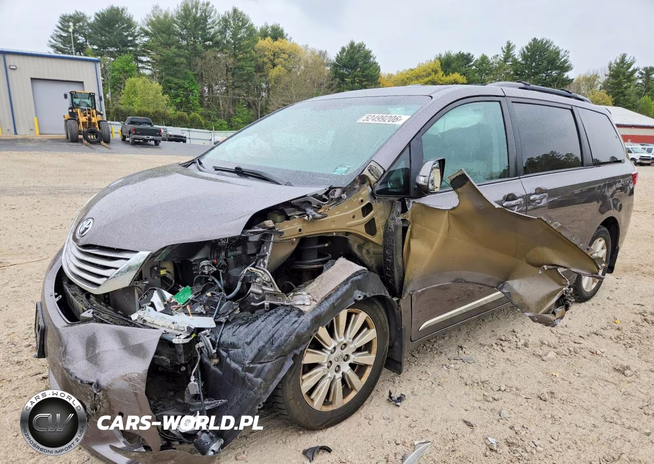 2017 Toyota Sienna Limited Premium 7-Passenger