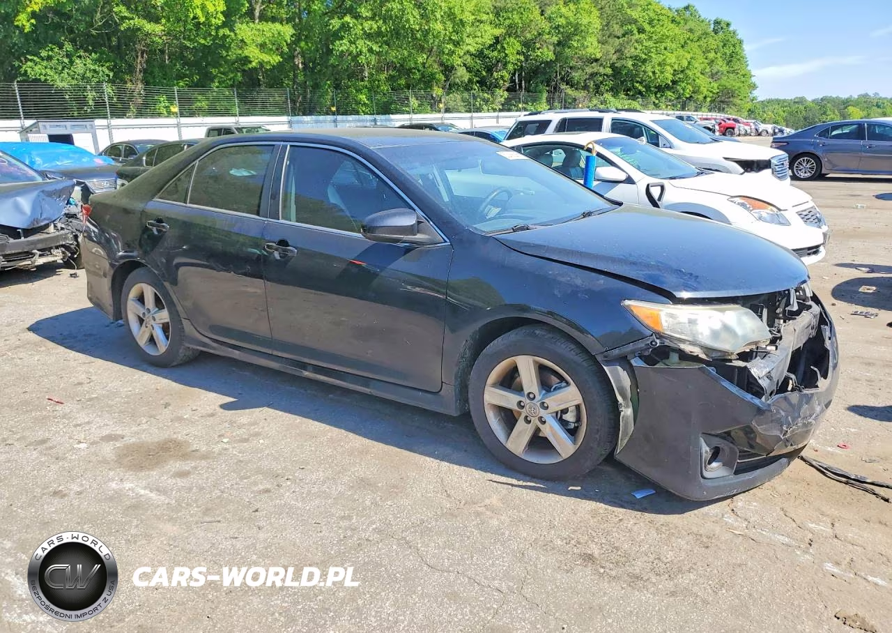 2014 Toyota Camry Se VIN:4T1BF1FK3EU407330 - 4