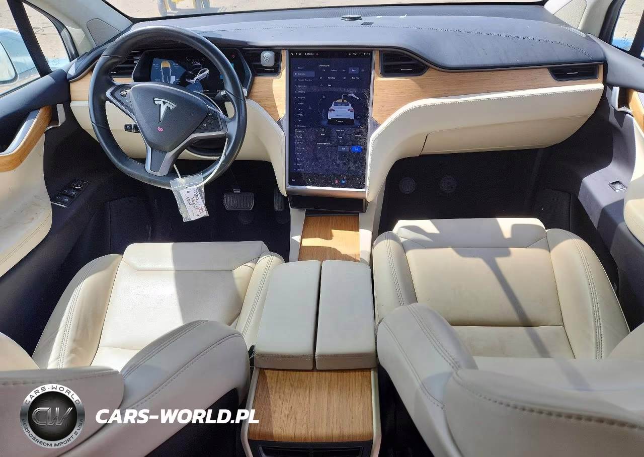 2018 Tesla Model X VIN:5YJXCDE23JF112060 - 8