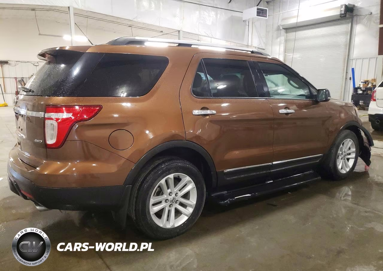 2011 Ford Explorer Xlt VIN:1FMHK8D83BGA15710 - 3