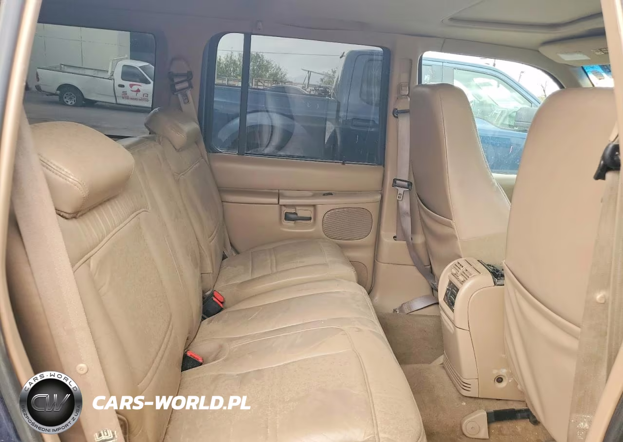 1999 Ford Exlplorer VIN:1FMDU35P3XZA78674 - 11