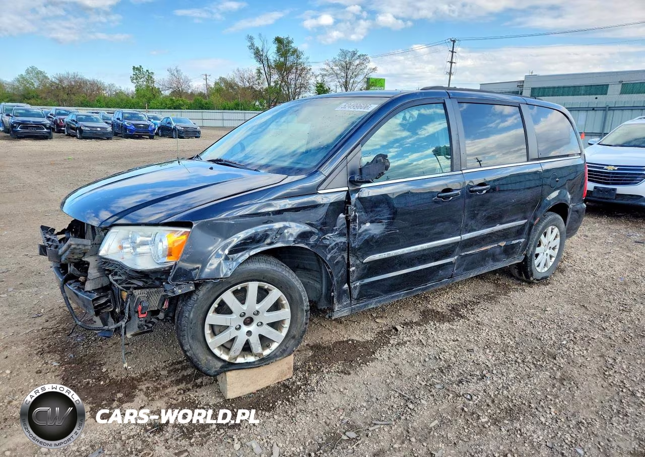 2013 Chrysler Town & Country Touring