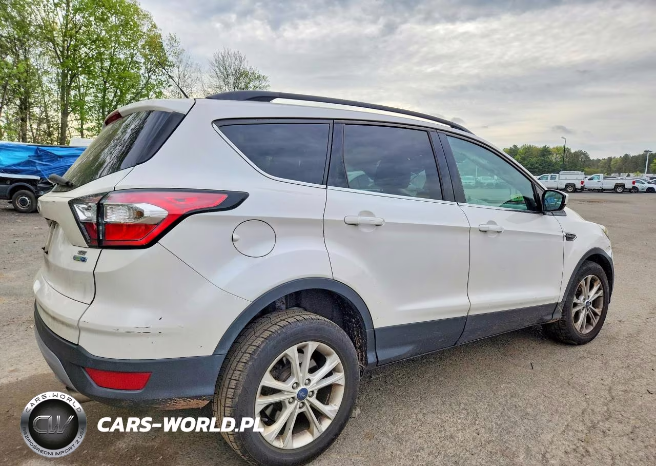 2017 Ford Escape Se VIN:1FMCU9GD1HUC58252 - 3