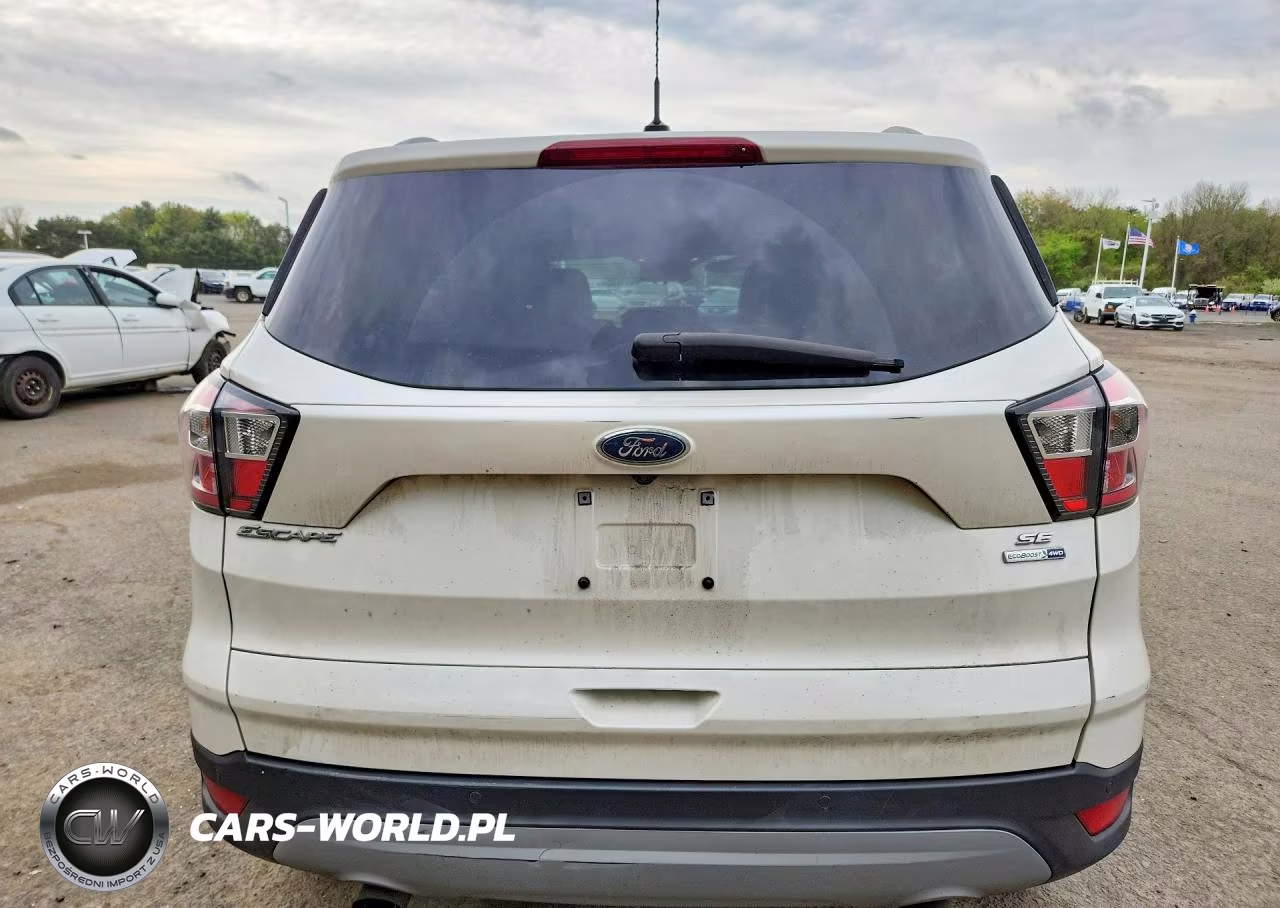 2017 Ford Escape Se VIN:1FMCU9GD1HUC58252 - 6