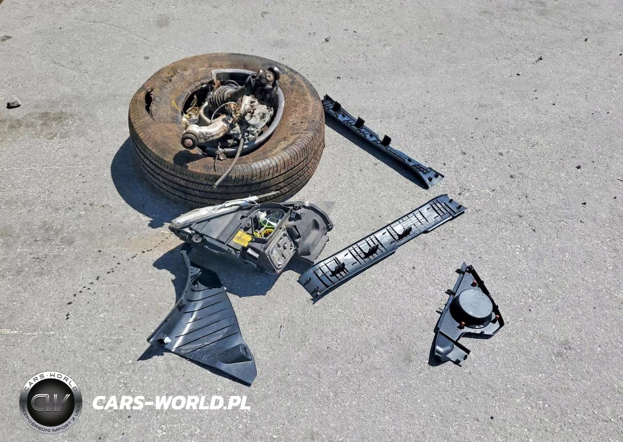 2025 Toyota 4Runner Sr5 VIN:JTEVA5BR7S5021666 - 13