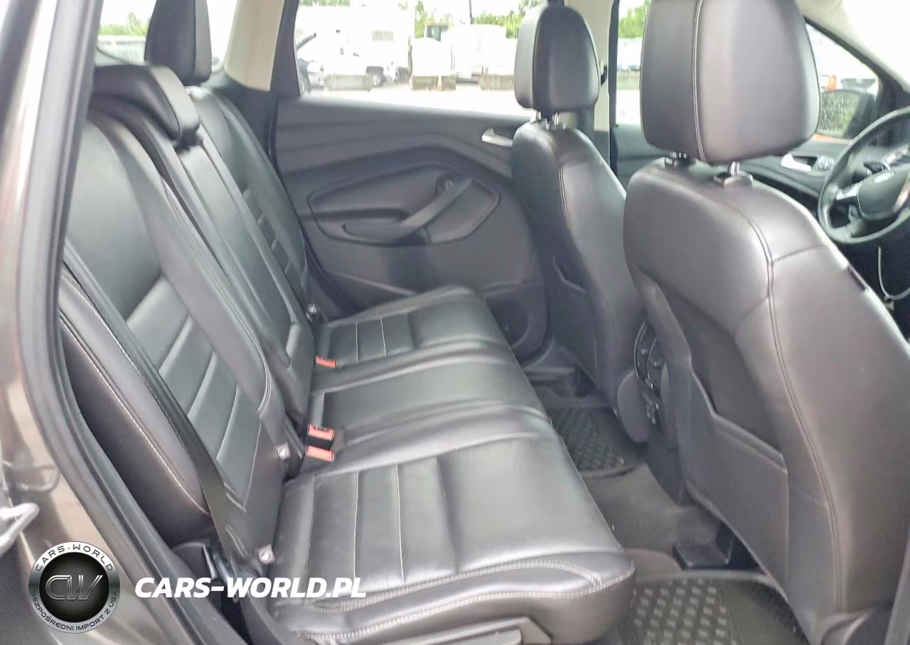 2016 Ford Escape Titanium VIN:1FMCU0J97GUC10916 - 11