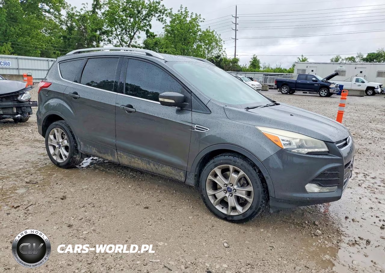 2016 Ford Escape Titanium VIN:1FMCU0J97GUC10916 - 4