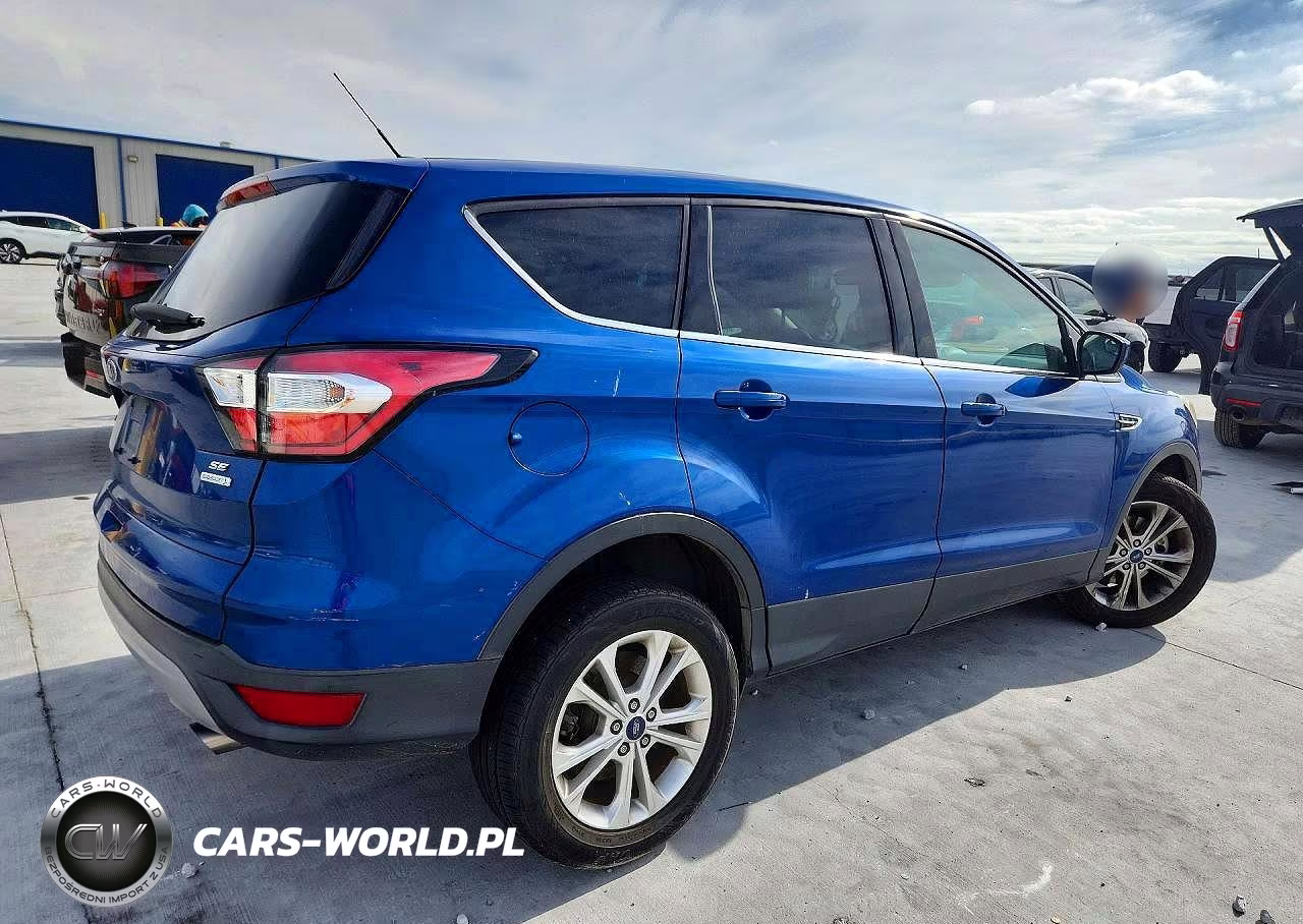 2017 Ford Escape Se VIN:1FMCU0GDXHUE23243 - 3
