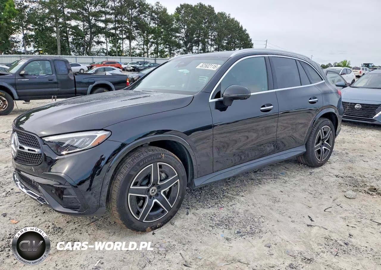 2024 Mercedes-Benz Glc 300 – zdjęcie 1 z 13