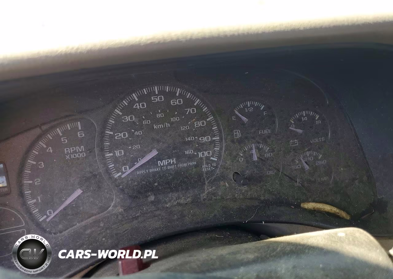 2000 Chevrolet Silverado C1500 VIN:2GCEC19V6Y1338231 - 9