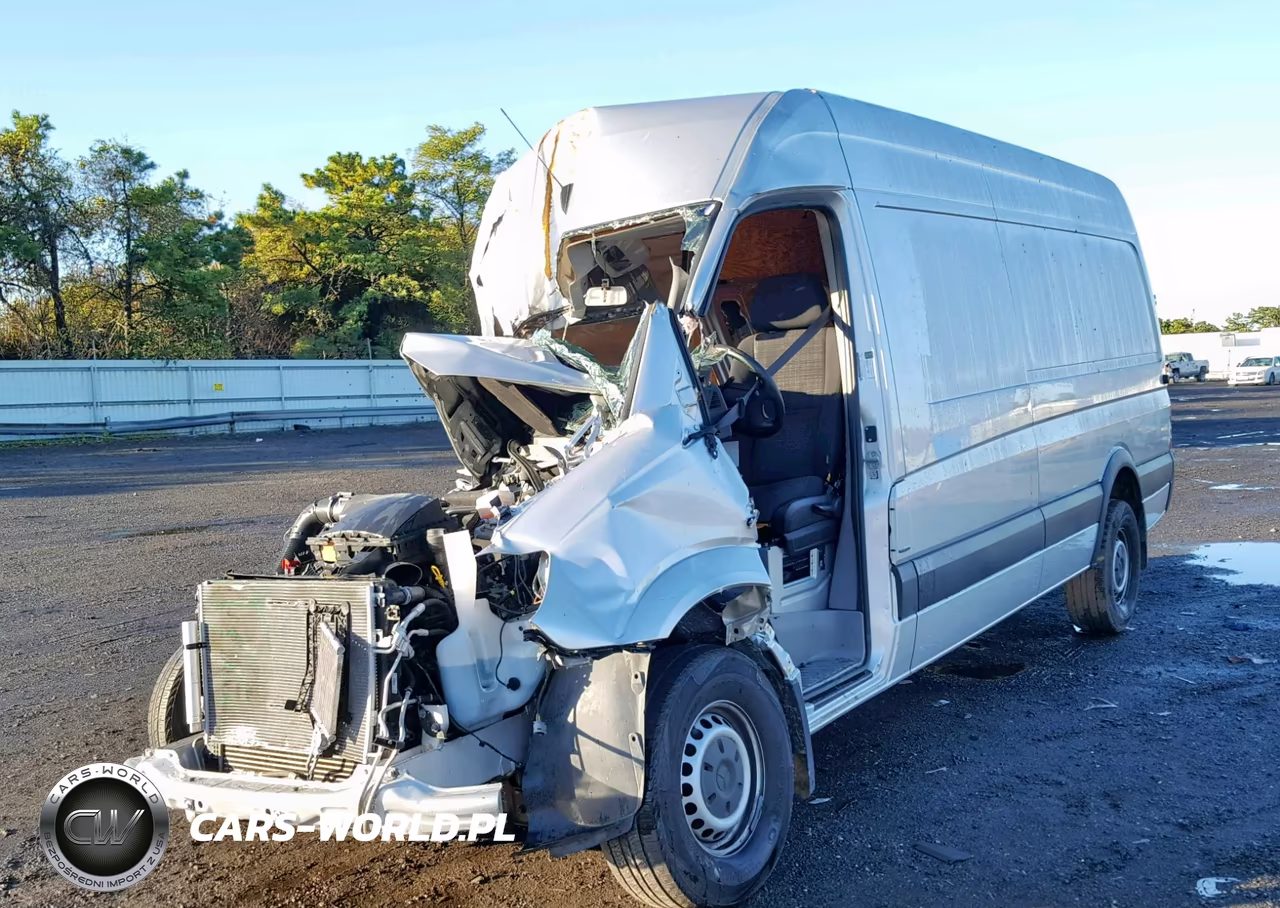 2016 Mercedes-Benz Sprinter 2500 VIN:WD3PE8DD9GP274529 - 2