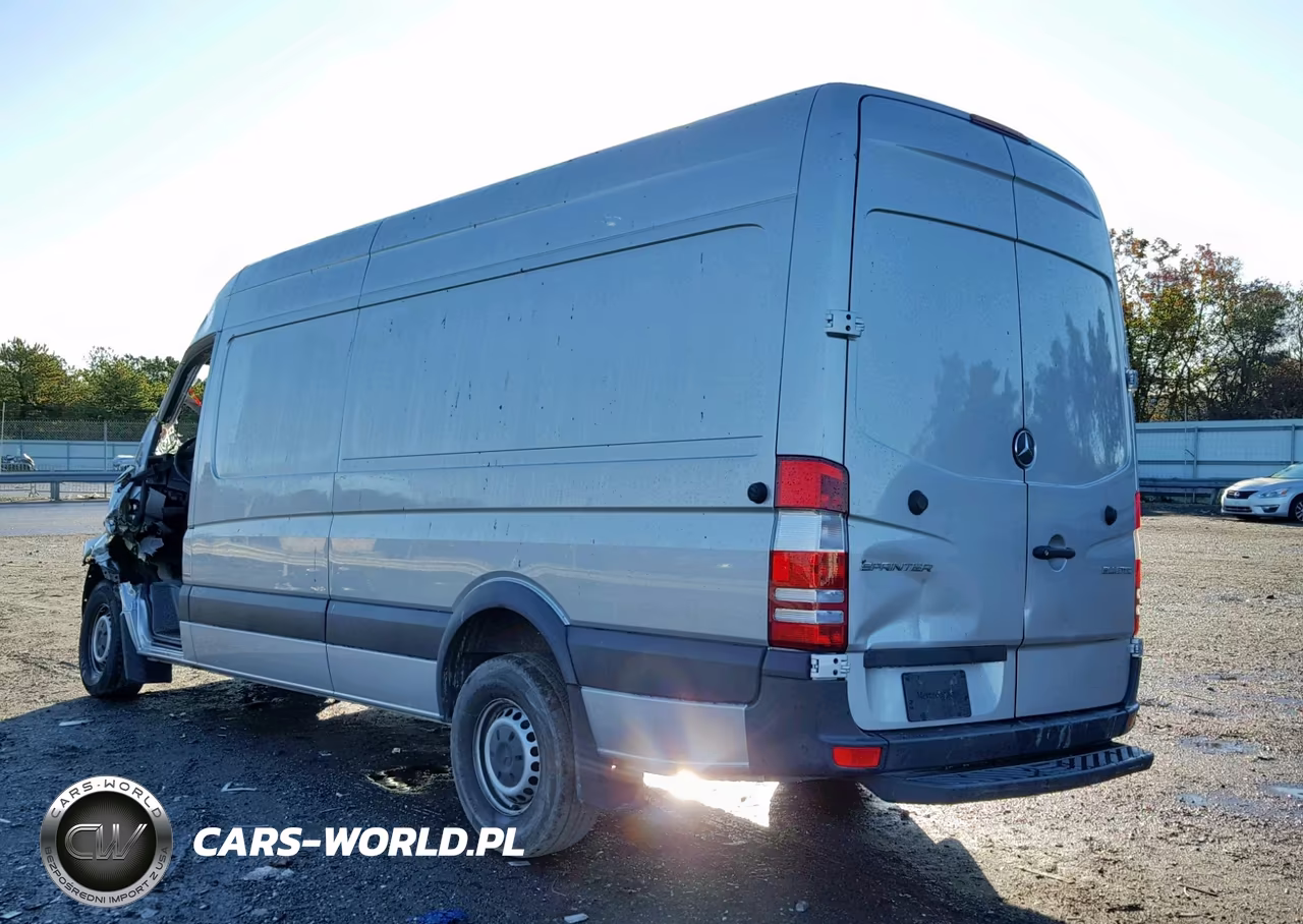 2016 Mercedes-Benz Sprinter 2500 VIN:WD3PE8DD9GP274529 - 3