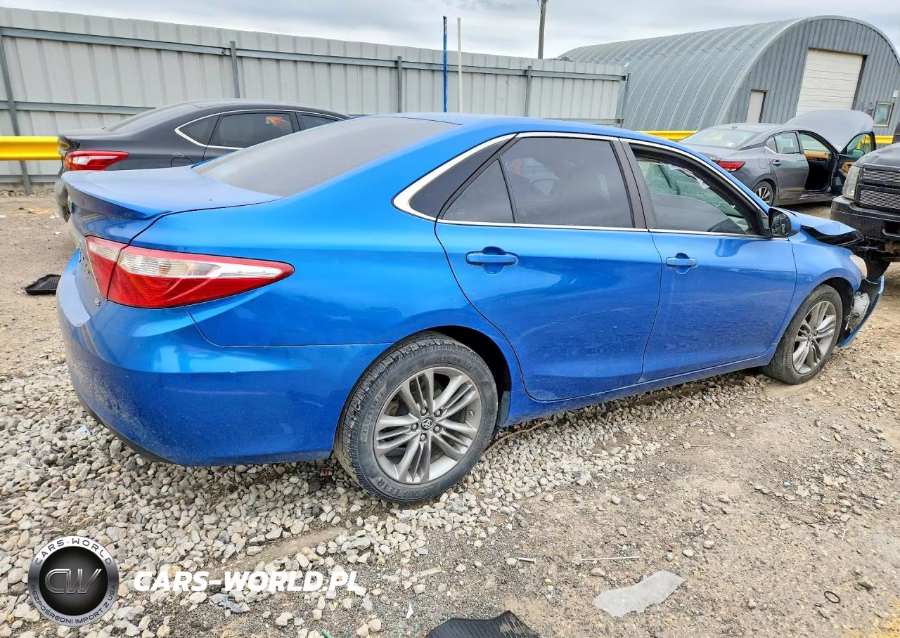 2017 Toyota Camry VIN:4T1BF1FK5HU743999 - 3