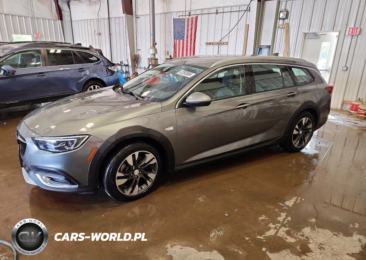 2018 Buick Regal Tourx Essence