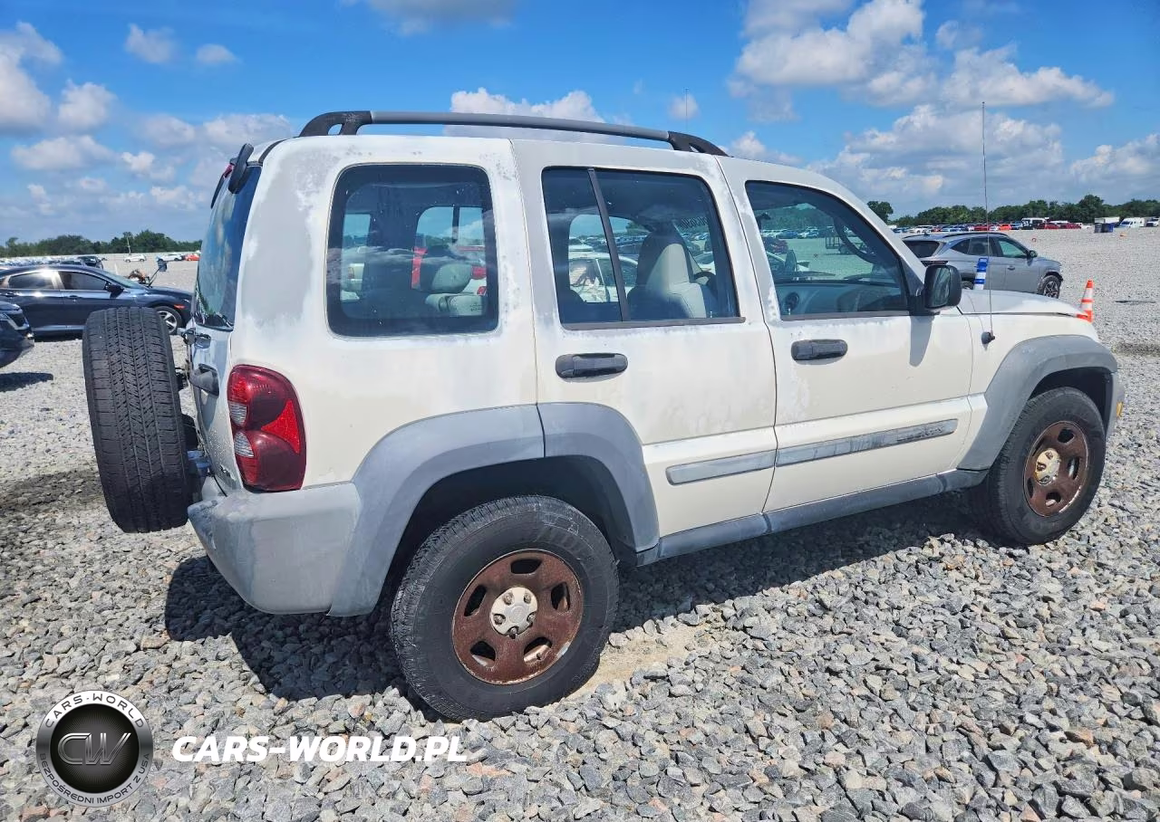 2005 Jeep Liberty Sport VIN:1J4GK48K05W648362 - 3