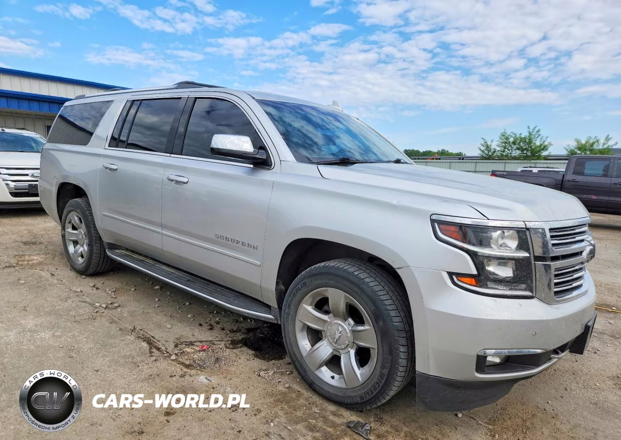 2017 Chevrolet Suburban K1500 Premier VIN:1GNSKJKC7HR255100 - 4