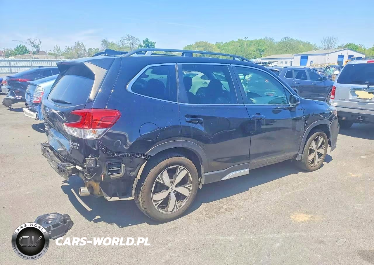 2020 Subaru Forester Touring VIN:JF2SKAXC5LH504155 - 3