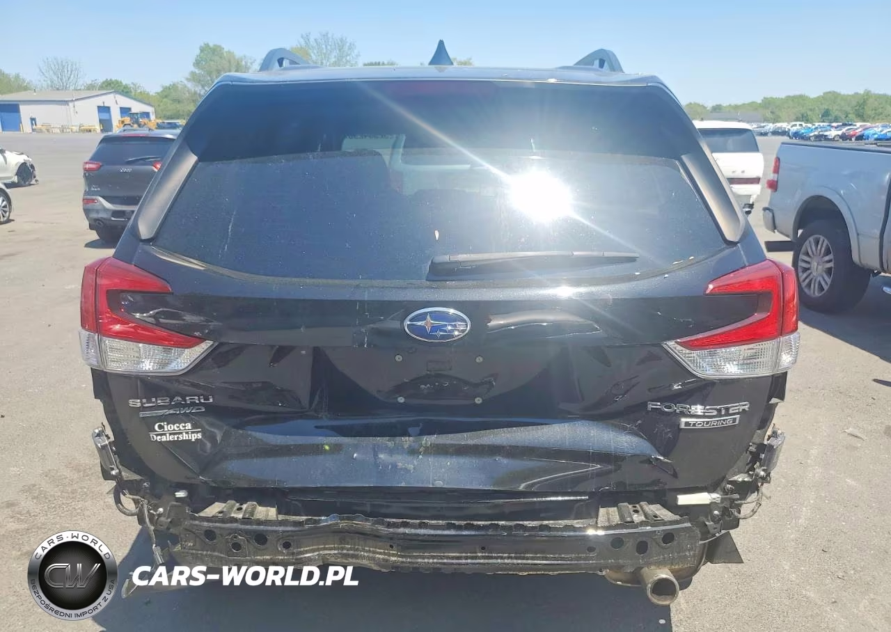 2020 Subaru Forester Touring VIN:JF2SKAXC5LH504155 - 6