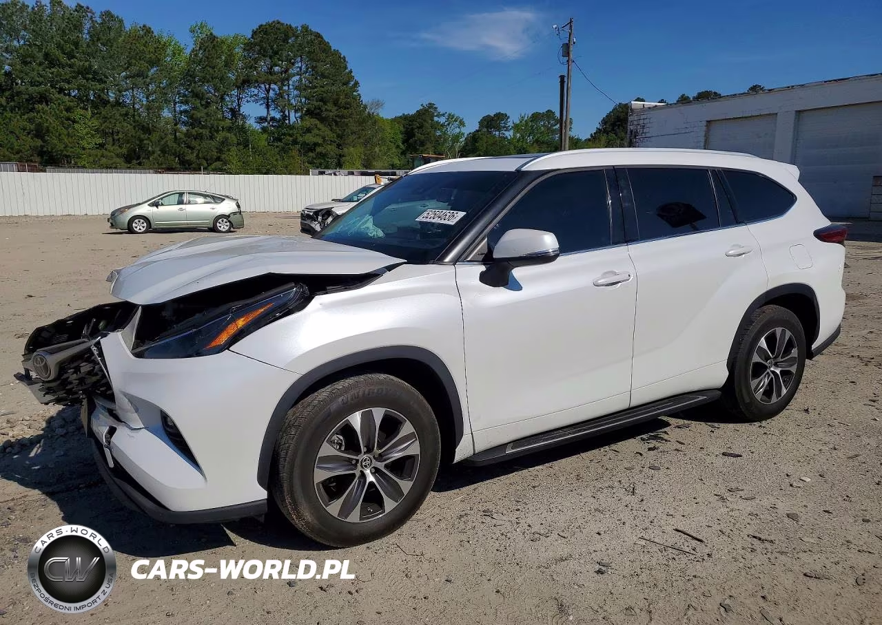 2022 Toyota Highlander Xle – zdjęcie 1 z 13