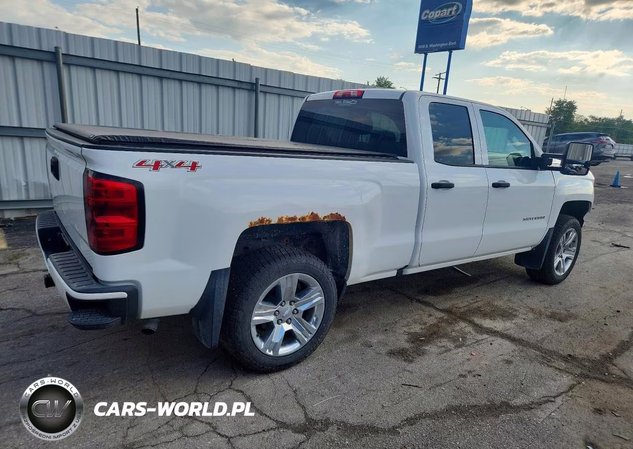 2016 Chevrolet Silverado K1500 Custom VIN:1GCVKPEC1GZ218921 - 3