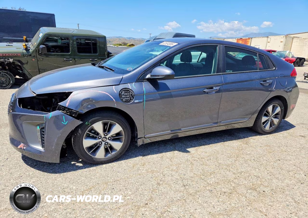 2018 Hyundai Ioniq Plug-In Hybrid Base
