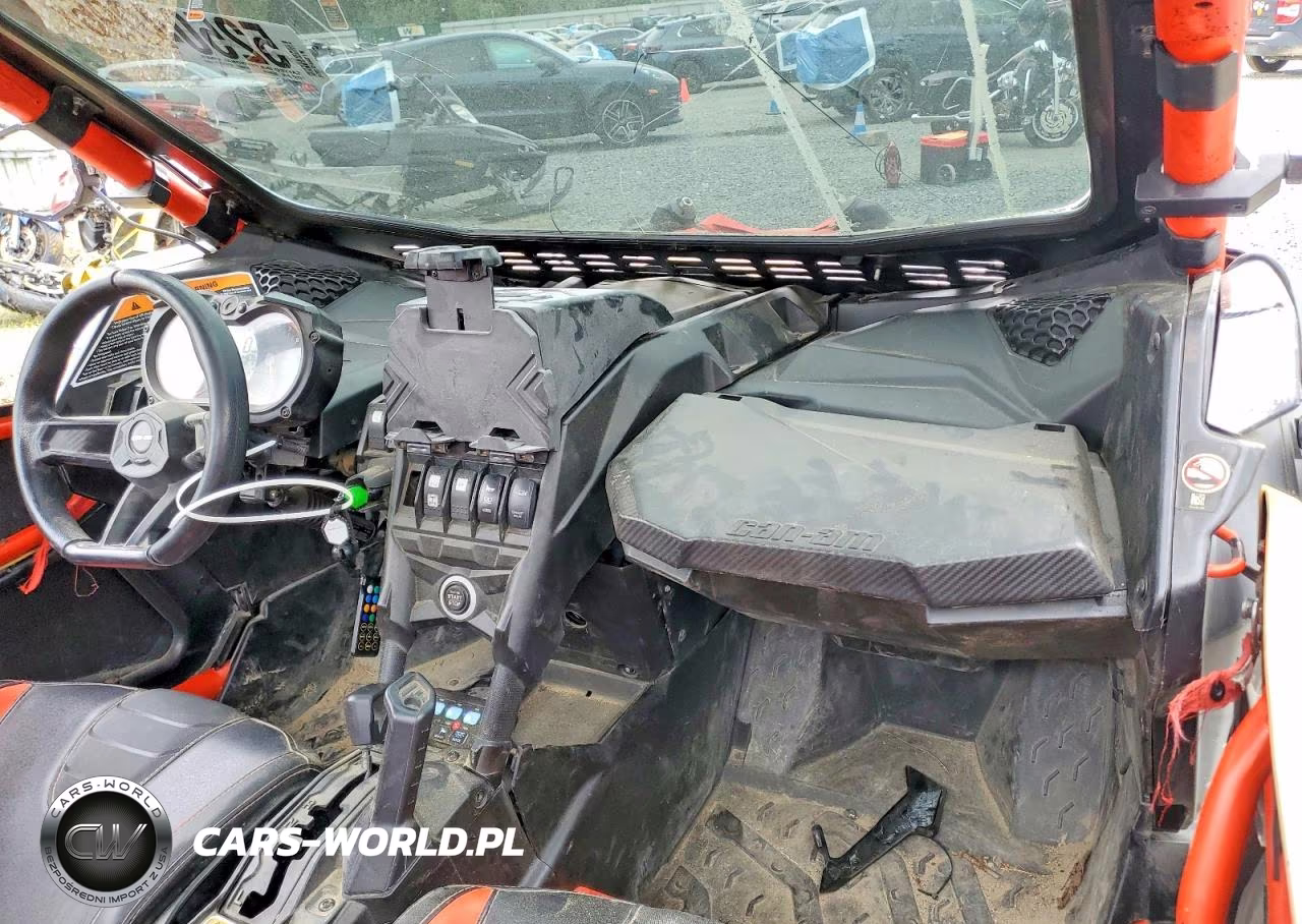 2018 Can-Am Maverick X3 Utility Vehicle VIN:3JBVXAW4XJK002112 - 5