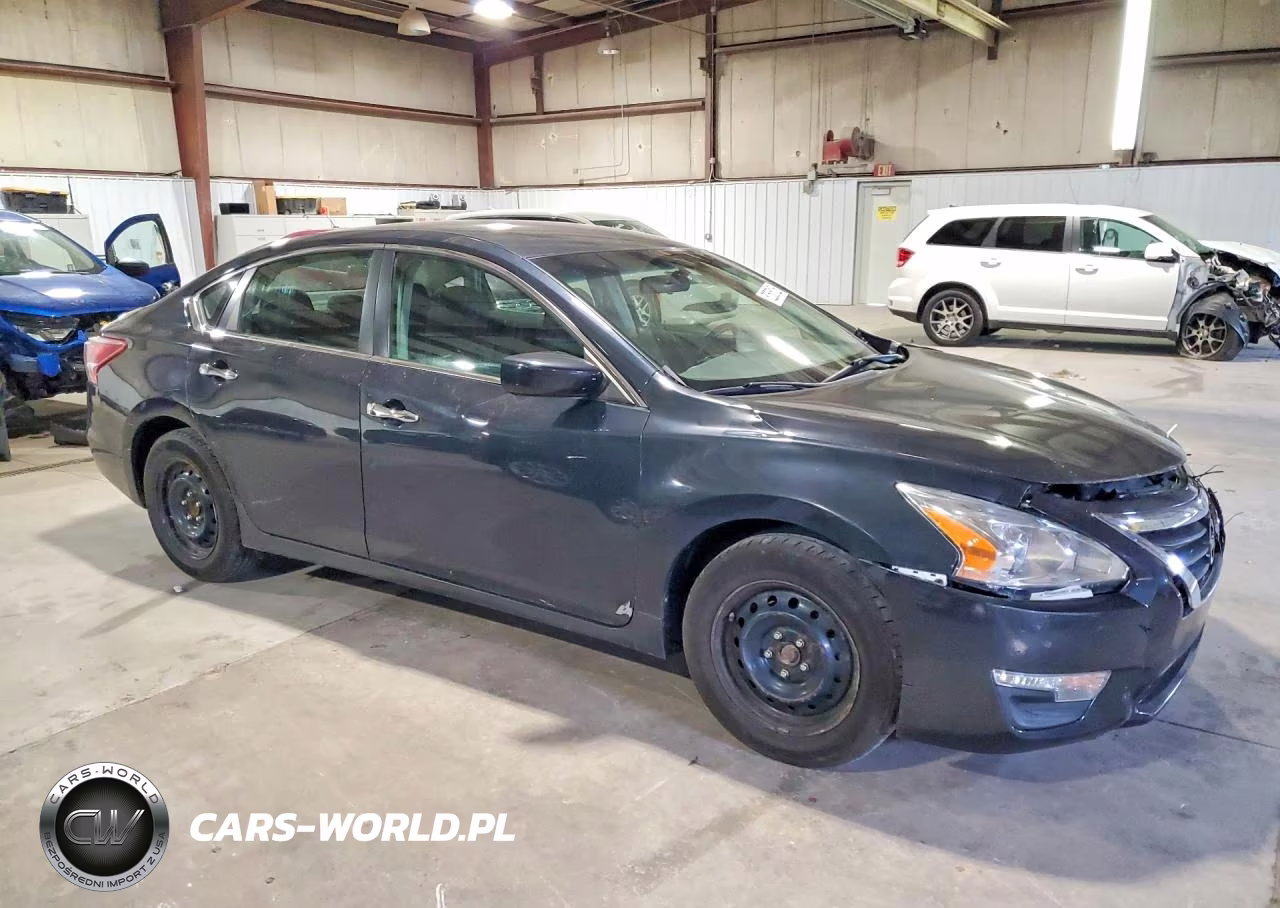 2013 Nissan Altima 2.5 VIN:1N4AL3AP7DN468119 - 4