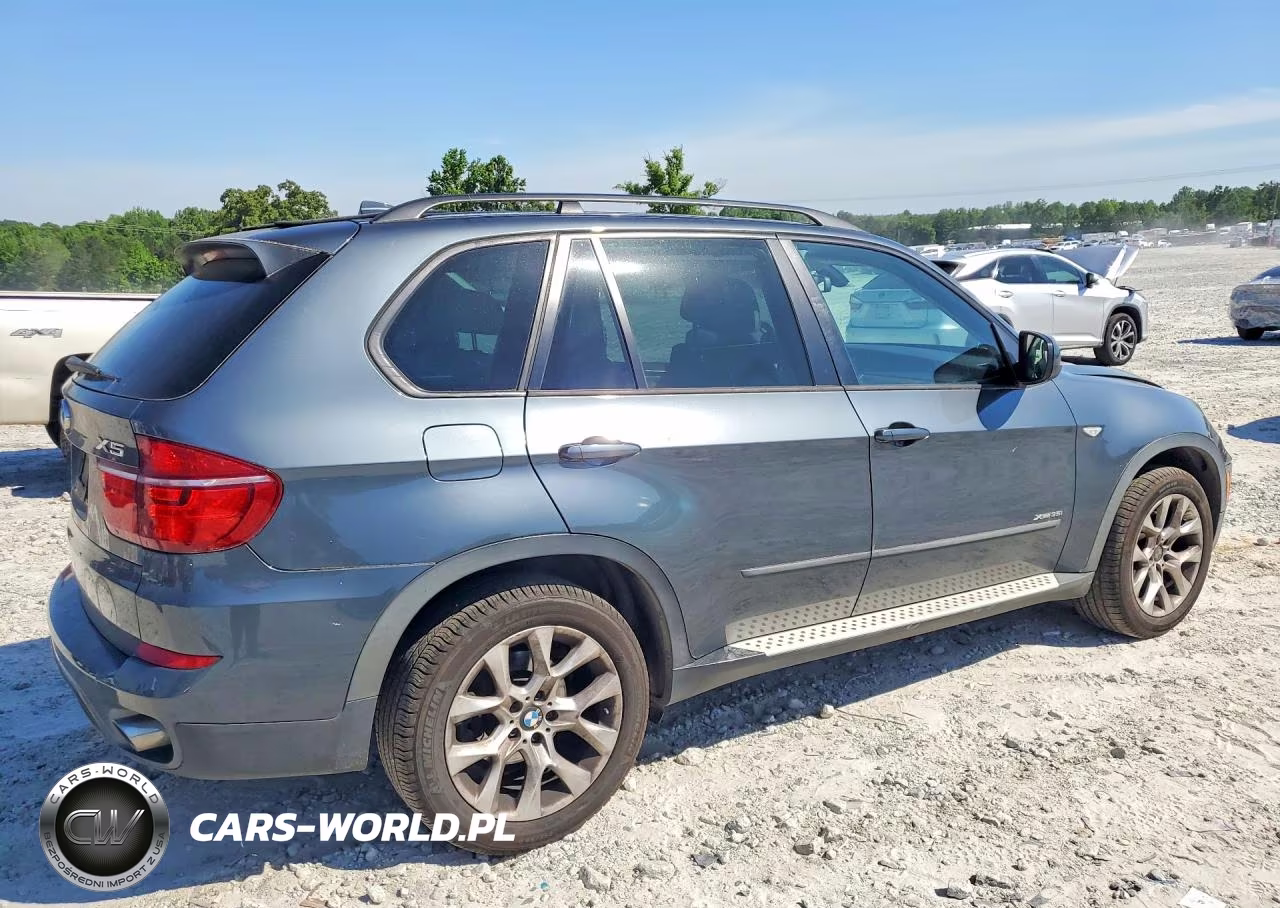 2011 BMW X5 xDrive35I VIN:5UXZV4C56BL404024 - 3
