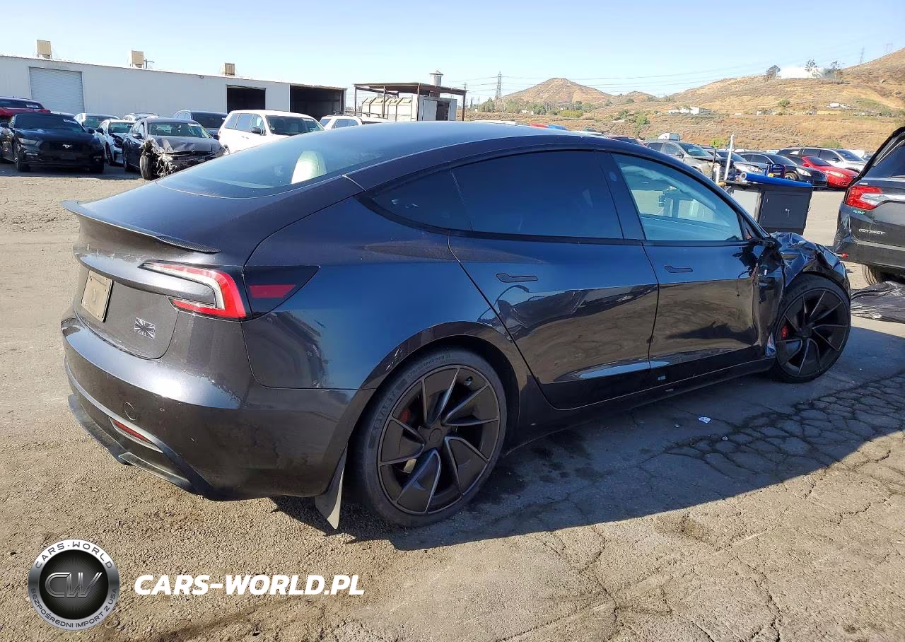 2024 Tesla Model 3 VIN:5YJ3E1ET0RF895284 - 3