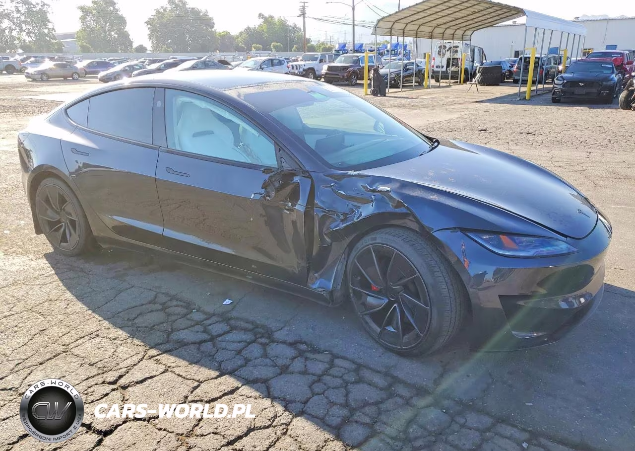 2024 Tesla Model 3 VIN:5YJ3E1ET0RF895284 - 4