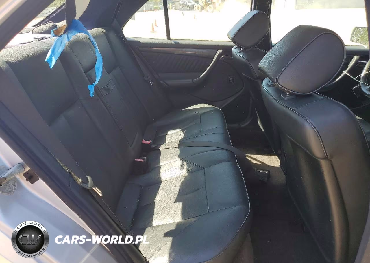 2000 Mercedes-Benz C 230 VIN:WDBHA24G6YA829727 - 10