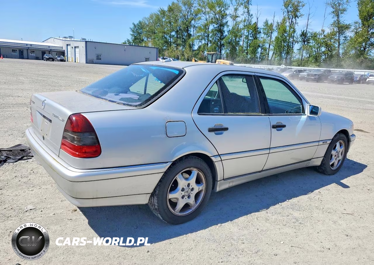 2000 Mercedes-Benz C 230 VIN:WDBHA24G6YA829727 - 3