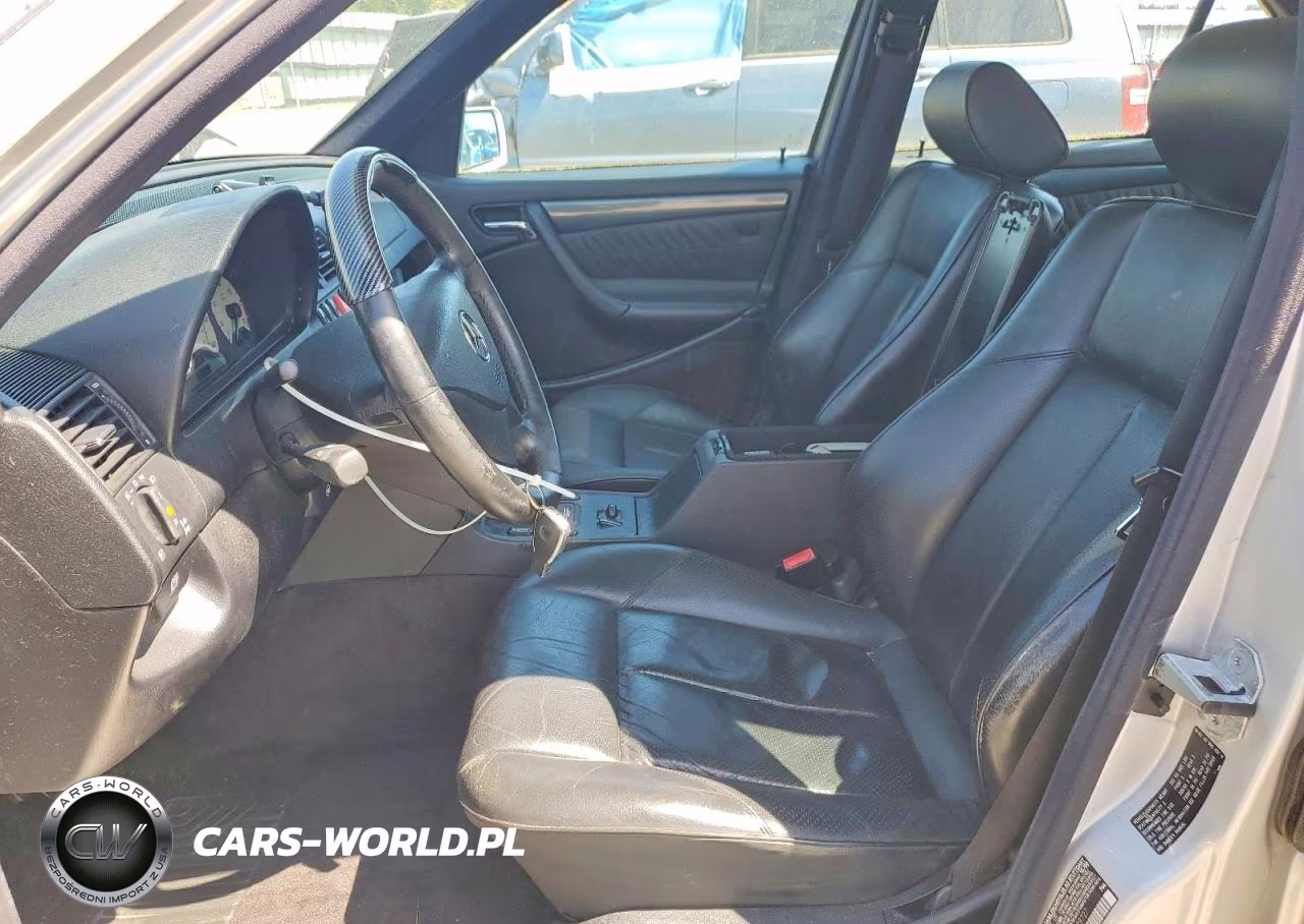 2000 Mercedes-Benz C 230 VIN:WDBHA24G6YA829727 - 7