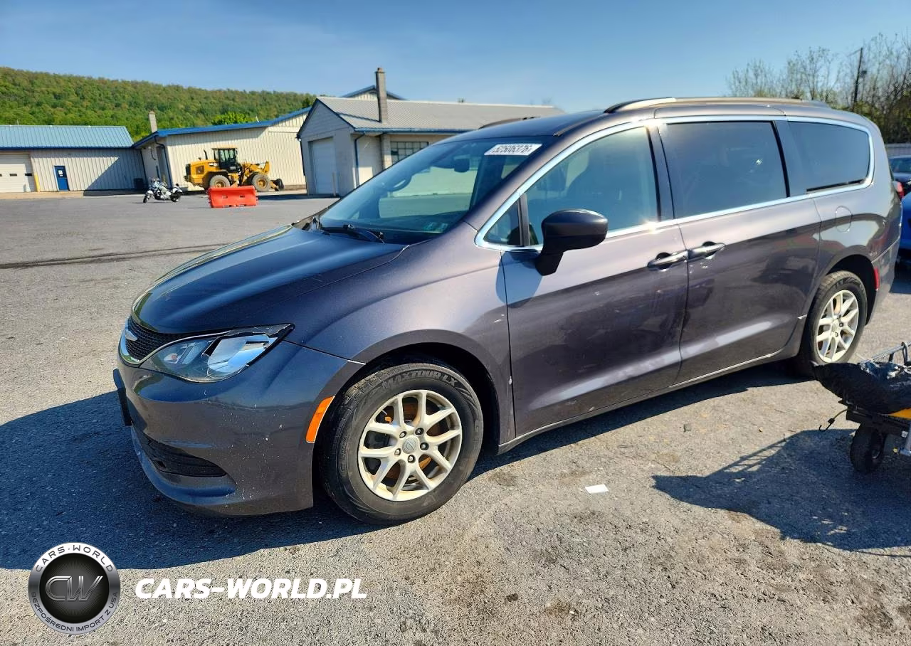 2020 Chrysler Voyager Lxi