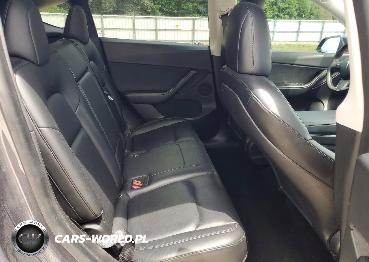 2021 Tesla Model Y VIN:5YJYGDEE8MF086756 - 10