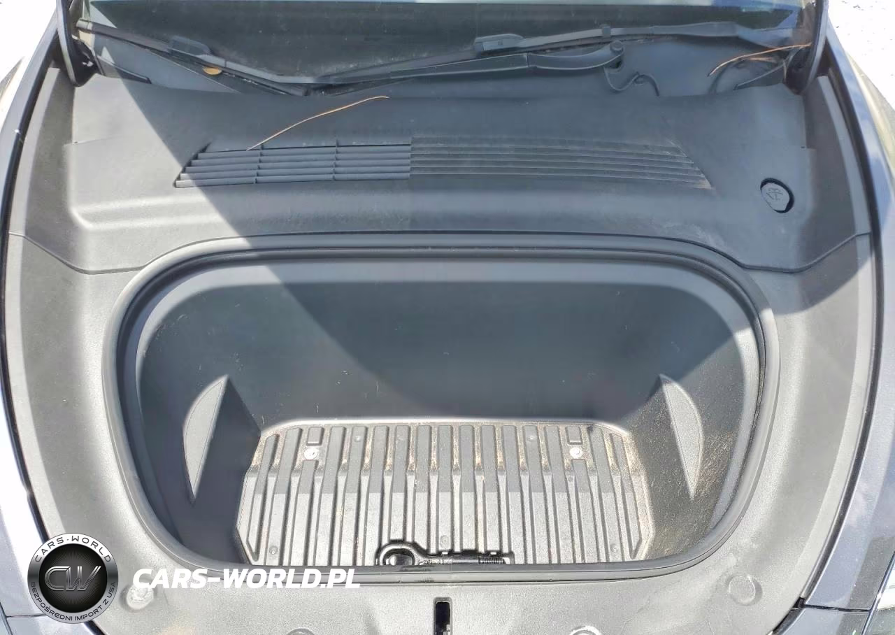 2021 Tesla Model Y VIN:5YJYGDEE8MF086756 - 11