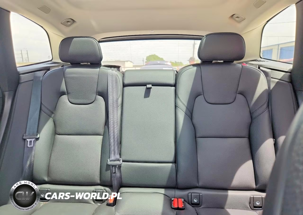 2025 Volvo Xc60 Plus VIN:YV4H60RC0S1007880 - 10