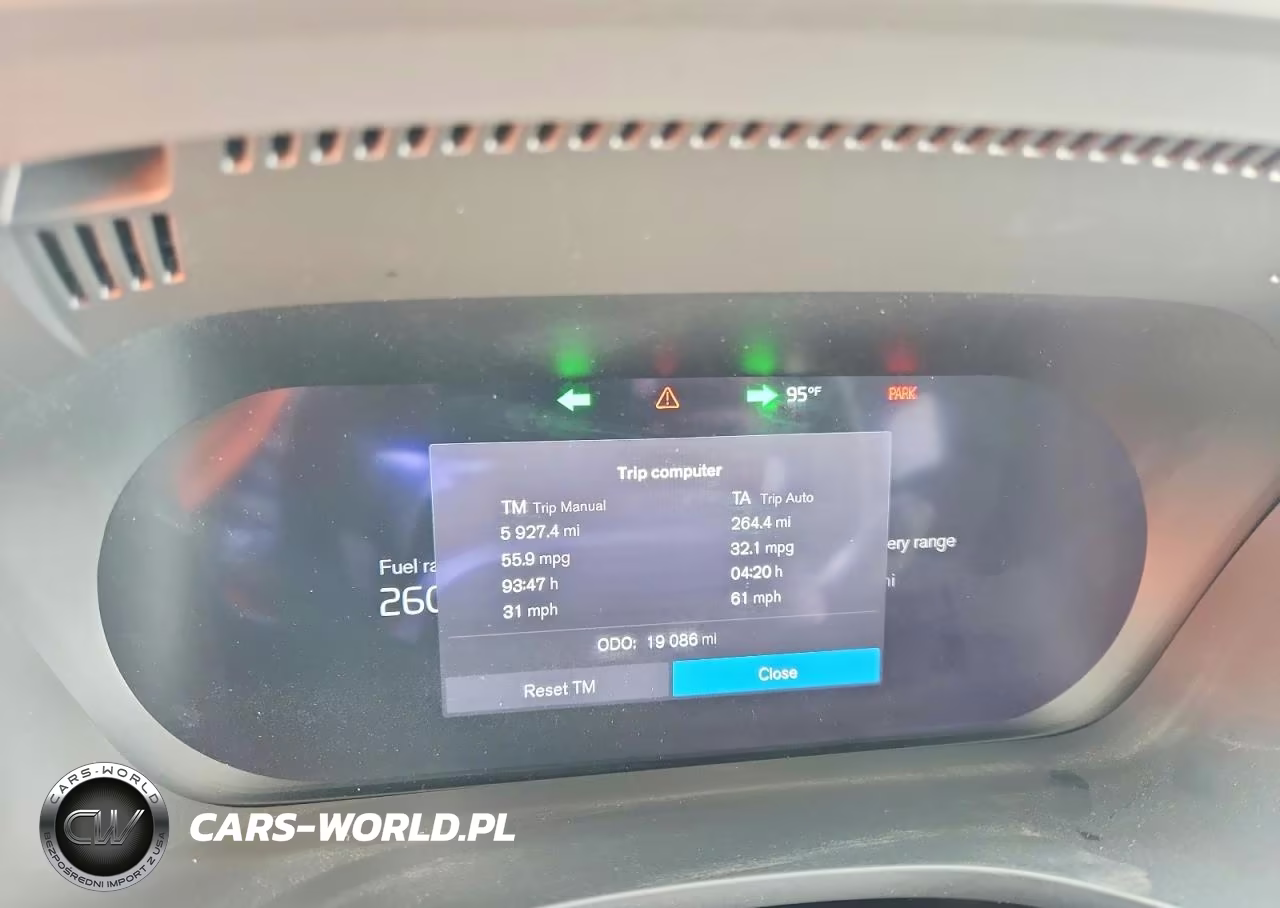 2025 Volvo Xc60 Plus VIN:YV4H60RC0S1007880 - 9