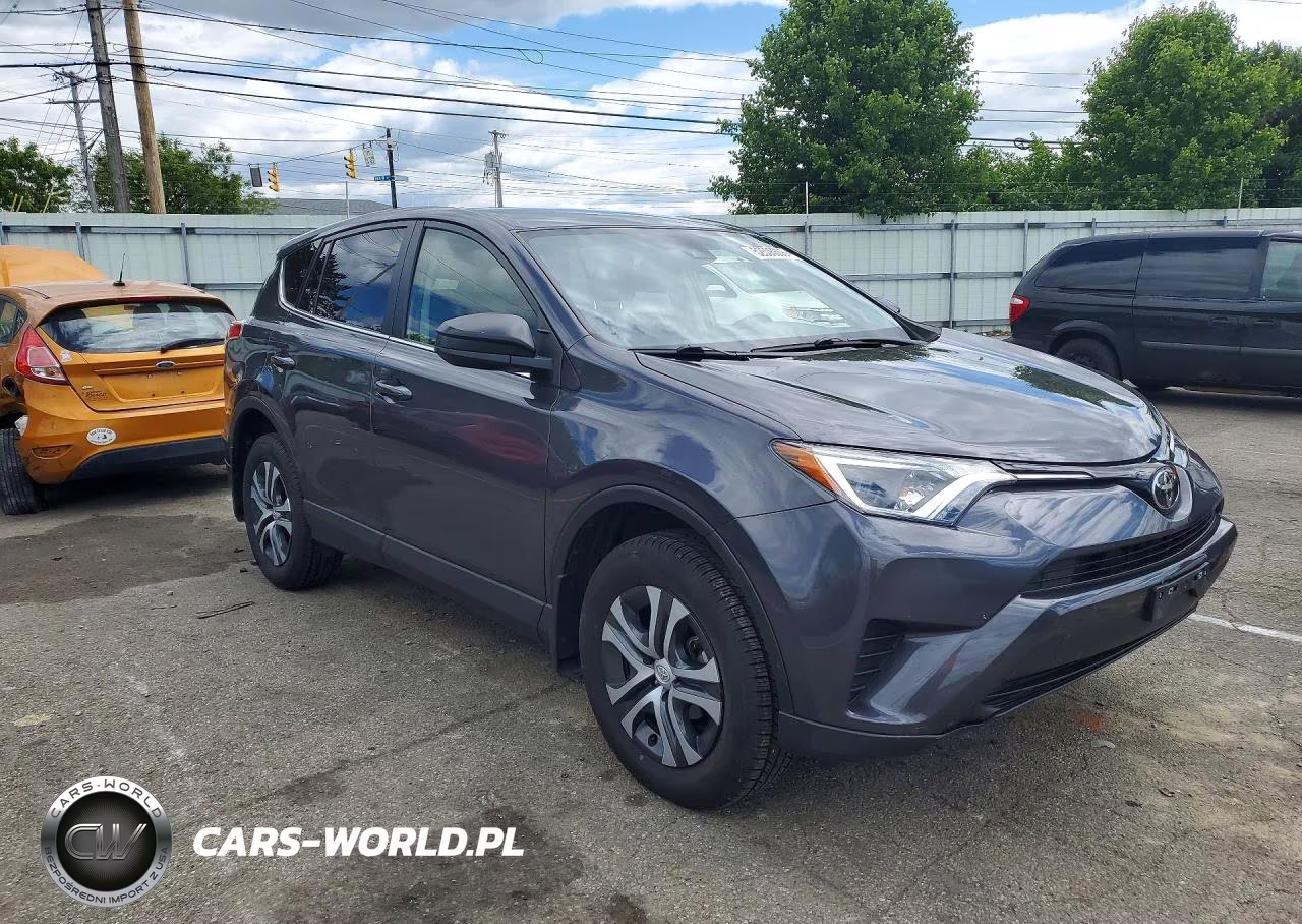 2018 Toyota Rav4 Le VIN:JTMBFREV2JJ211017 - 4