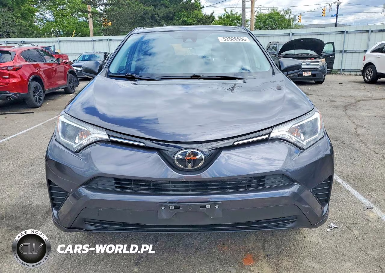 2018 Toyota Rav4 Le VIN:JTMBFREV2JJ211017 - 5