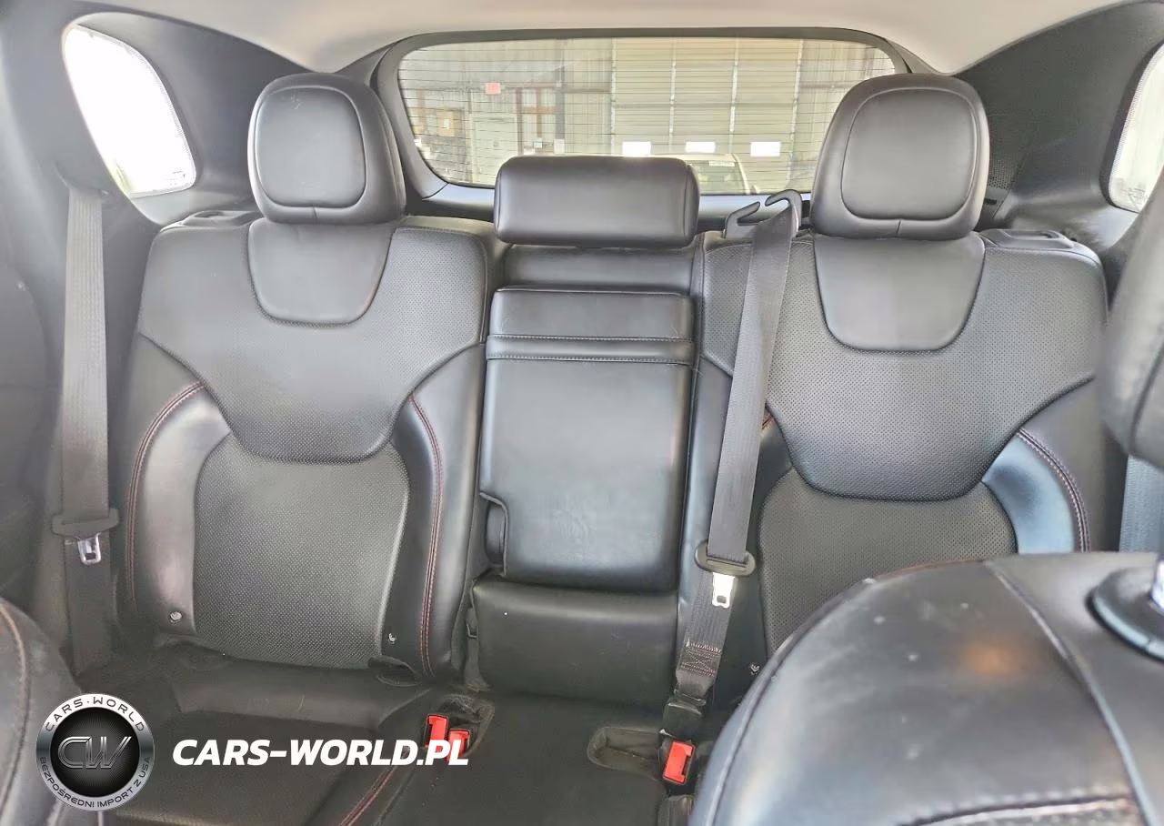 2019 Jeep Cherokee Trailhawk VIN:1C4PJMBN2KD130952 - 10