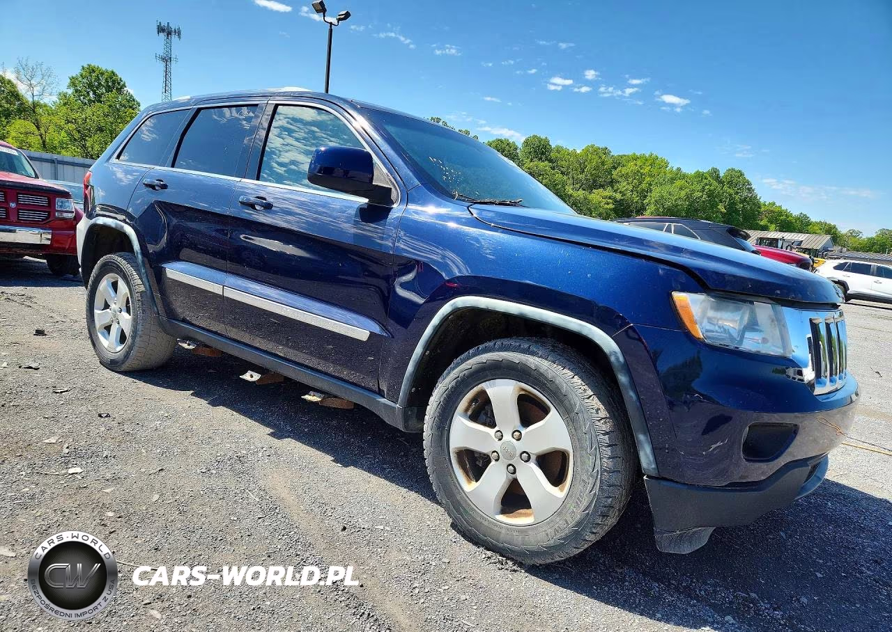 2012 Jeep Grand Cherokee Laredo VIN:1C4RJFAG9CC318883 - 4